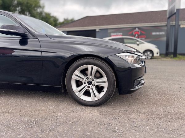 BMW 3-Series 2014 359389385