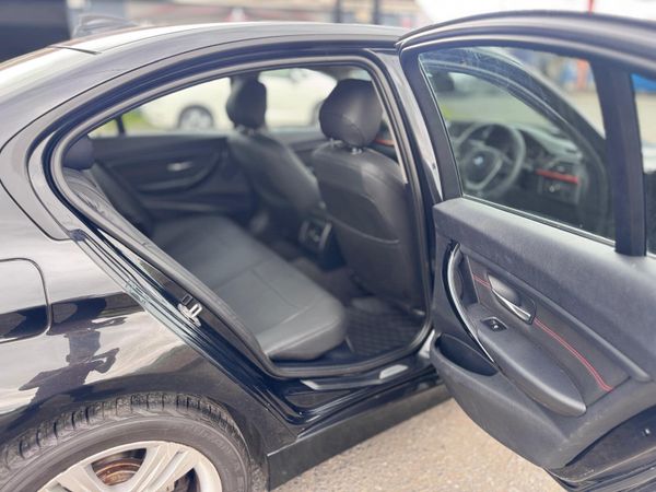 BMW 3-Series 2014 359389395
