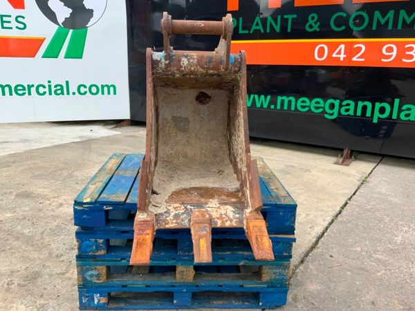 24" KEEN DIGGING BUCKET...65mm PINS........1304t. 359390665