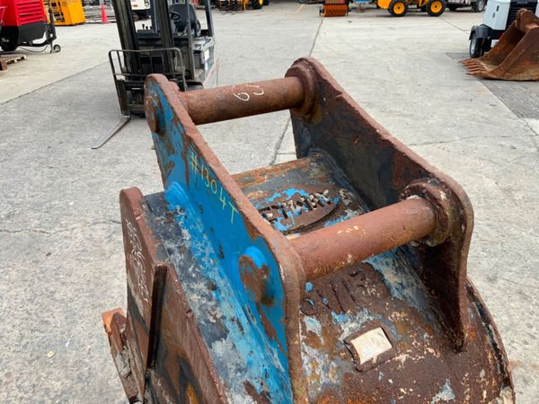 24" KEEN DIGGING BUCKET...65mm PINS........1304t. 359390662