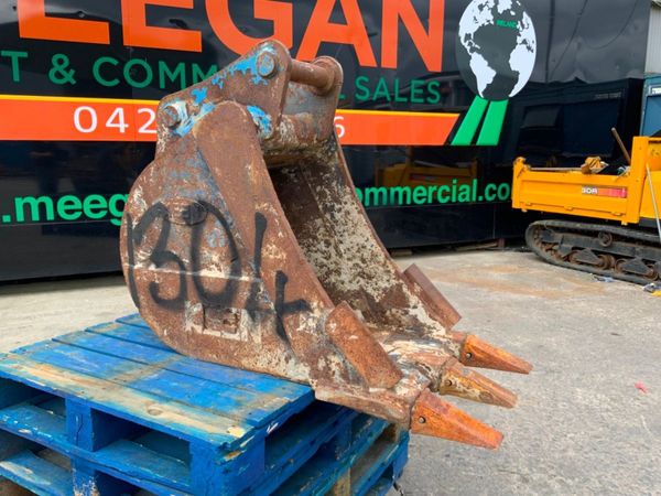 24" KEEN DIGGING BUCKET...65mm PINS........1304t. 359390663