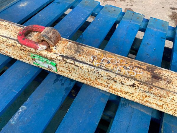 2.0mts LIFTING FRAME / SPREADER BEAM.....1365t. 359470550