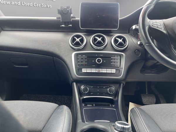 2016 MERC A180 (S178) 359486374