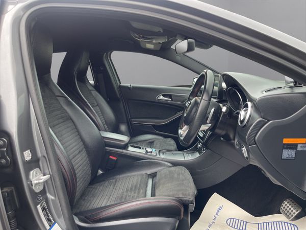 2017 MERC A180 (S82) 359487295