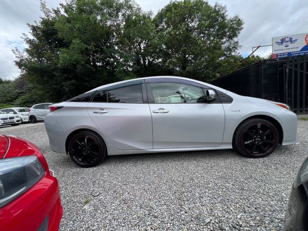 Toyota Prius 2018 (Low kms) 359487371