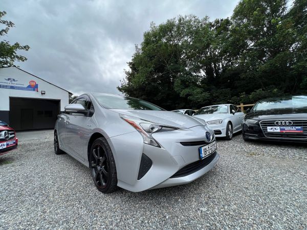 Toyota Prius 2018 (Low kms) 359487373