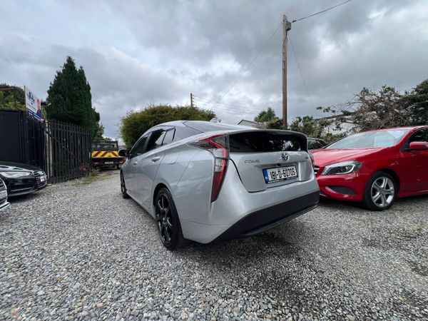 Toyota Prius 2018 (Low kms) 359487386