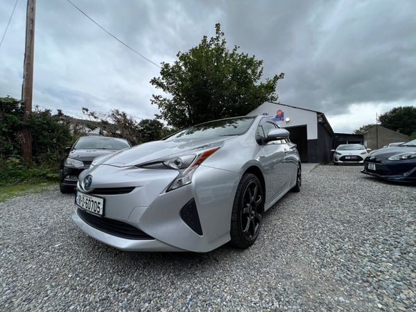 Toyota Prius 2018 (Low kms) 359487380