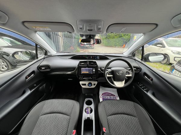 Toyota Prius 2018 (Low kms) 359487396