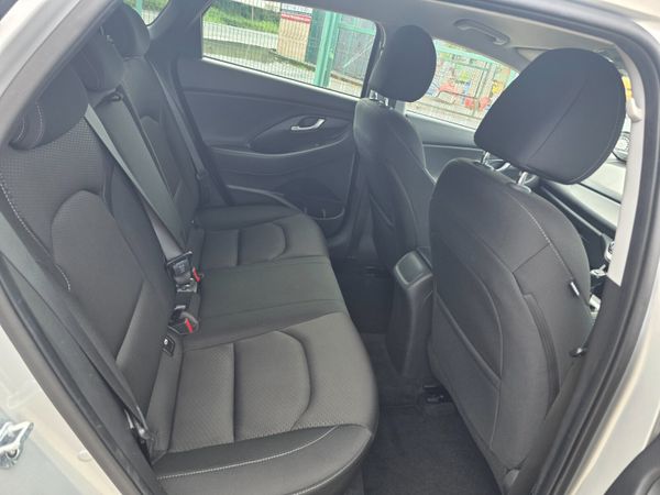 Hyundai i30 Fastback Turbo Petrol 2019 359496285