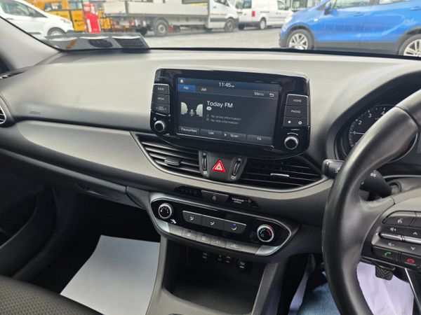 Hyundai i30 Fastback Turbo Petrol 2019 359496301