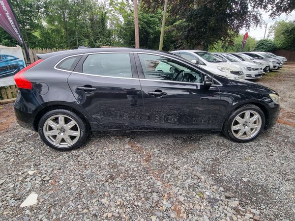 2013 Volvo V40 Automatic 359497097