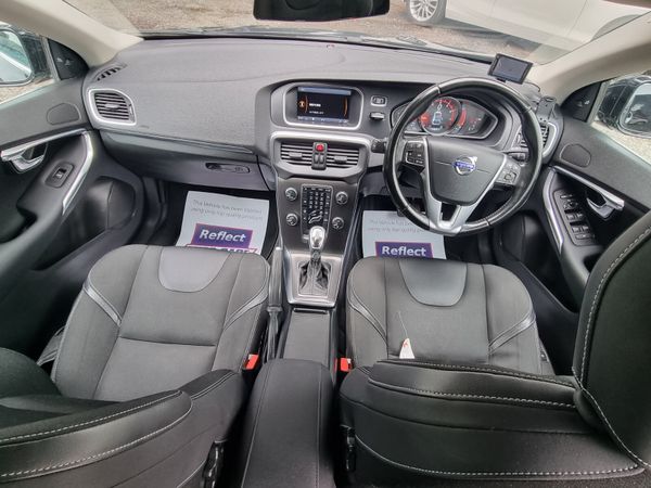 2013 Volvo V40 Automatic 359497377