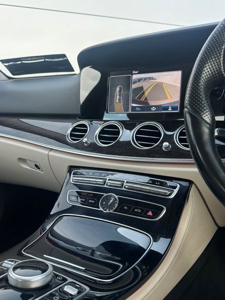 Mercedes-Benz E-Class Avantgarde 359497591