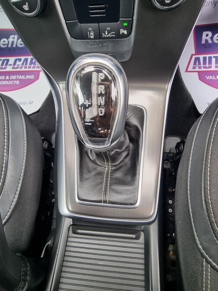 2013 Volvo V40 Automatic 359497692