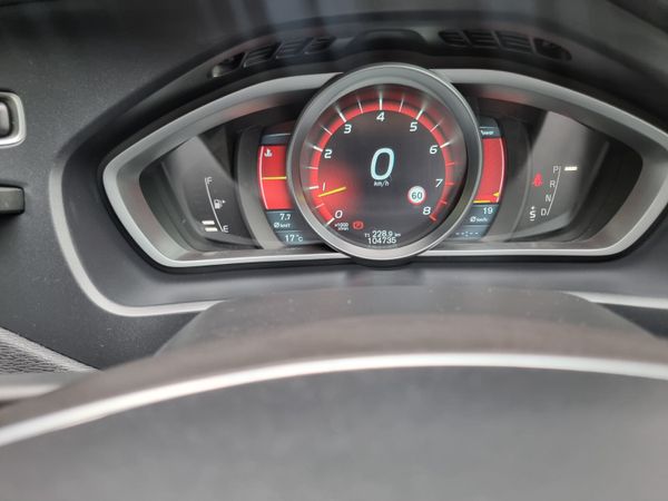2013 Volvo V40 Automatic 359498262