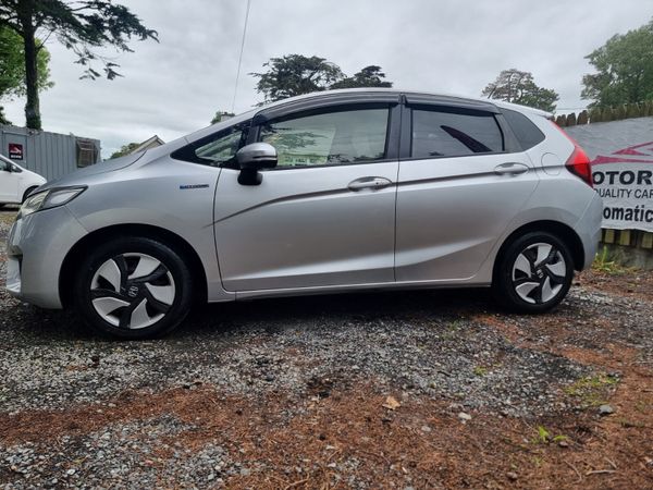 2014 Honda Fit/Jazz 1.5 Hybrid Automatic 359490803