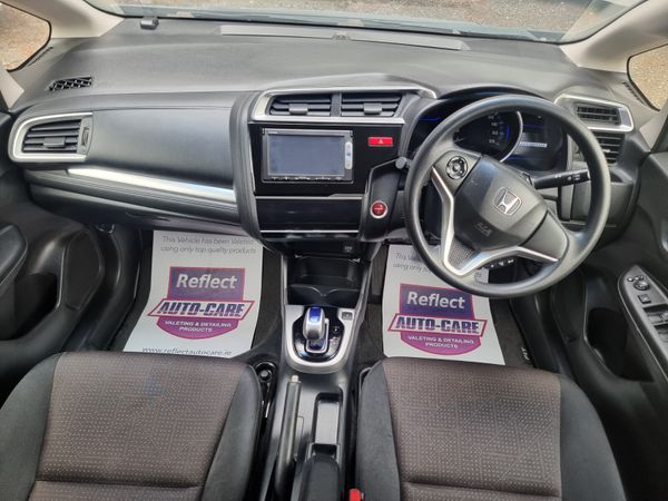 2014 Honda Fit/Jazz 1.5 Hybrid Automatic 359491572