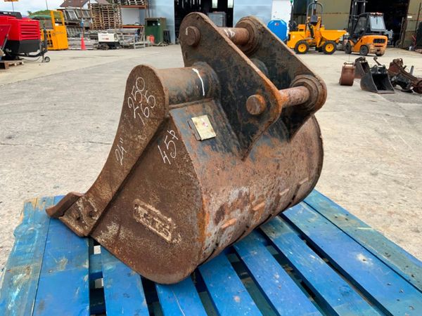 24" WHITES DIGGING BUCKET......45mm PINS....191w. 359492993