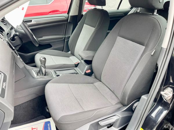 132 Volkswagen Golf 1.6 Bluemotion 359581572