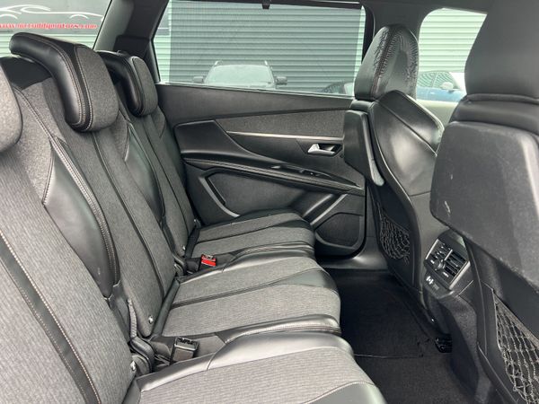 2018 (182) Peugeot 5008 GT Line 1.5 BlueHDI - Auto 359594213