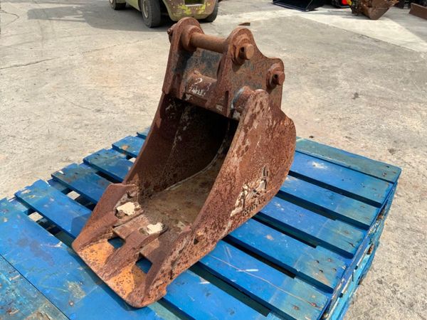 12" RHINOX MINI DIGGER BUCKET.....35mm PINS....23 359591701