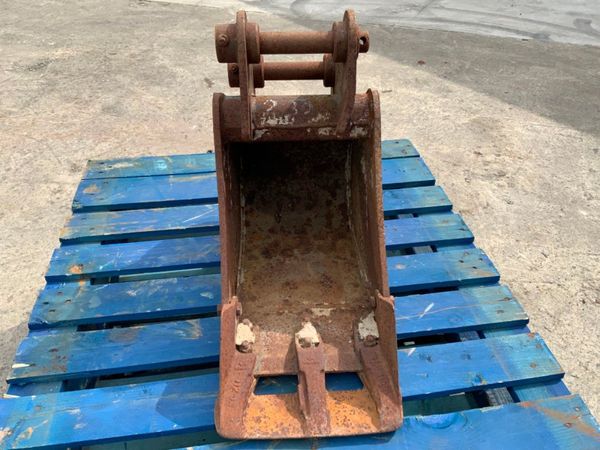 12" RHINOX MINI DIGGER BUCKET.....35mm PINS....23 359591702
