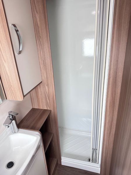 ✨STUNNING 2018 SWIFT CELEBRATE 4 BERTH ISLAND BED✨ 359606941
