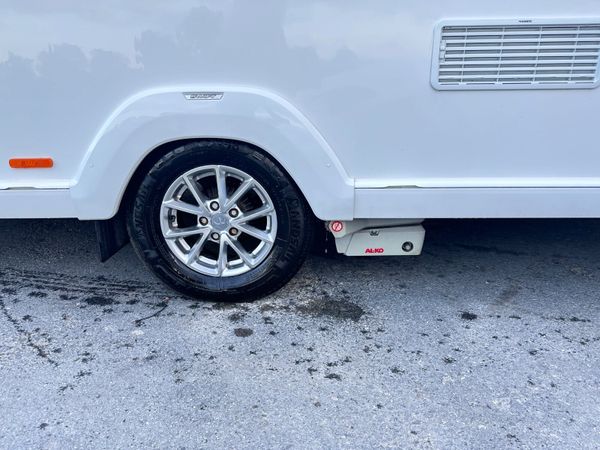 ✨STUNNING 2018 SWIFT CELEBRATE 4 BERTH ISLAND BED✨ 359606955