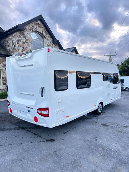 ✨STUNNING 2018 SWIFT CELEBRATE 4 BERTH ISLAND BED✨ 359606957