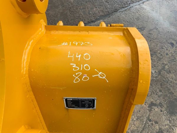 UNUSED 48" DIGGING BUCKET......80mm pins.....1973. 359618256