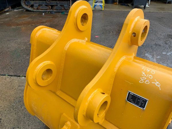 UNUSED 48" DIGGING BUCKET......80mm pins.....1973. 359618258