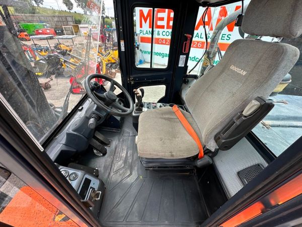 2014 DOOSAN 11 TON FORKLIFT .... 5,455 HOURS 359612599