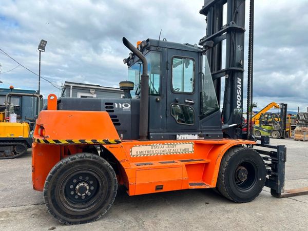2014 DOOSAN 11 TON FORKLIFT .... 5,455 HOURS 359612592