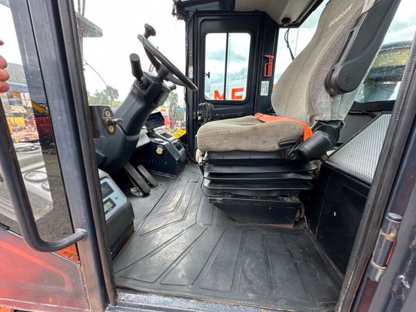 2014 DOOSAN 11 TON FORKLIFT .... 5,455 HOURS 359612600