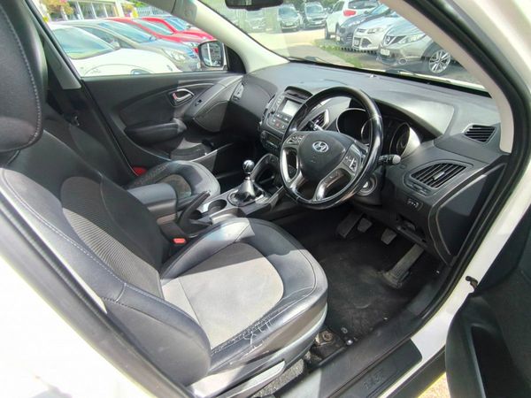 Hyundai ix35 1.7 Diesel Executive 2WD 115hp 359624451