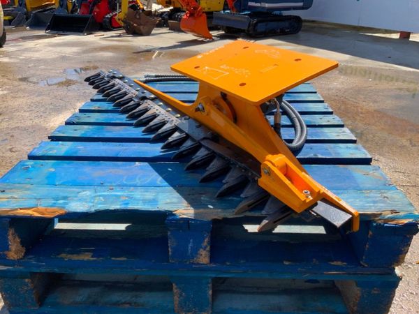 UNUSED 60" MINI DIGGER HEDGE CUTTER.......2070. 359621550