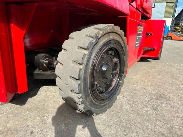 KALMAR  8 TON FORKLIFT ,fork positioner + side sh 359623650