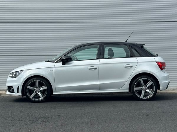 Audi A1 Sline 1.6TDI *LowKMS 359634394
