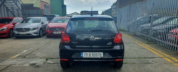 2017 Volkswagen Polo | High Line 359639819