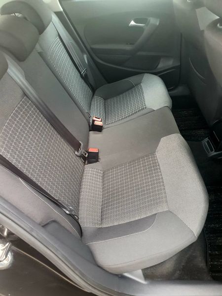 2017 Volkswagen Polo | High Line 359639824