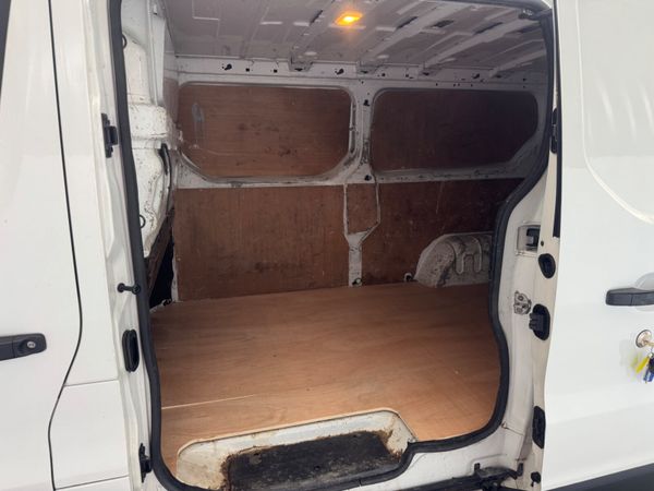 192 RENAULT TRAFFIC  LWB ! 359632347