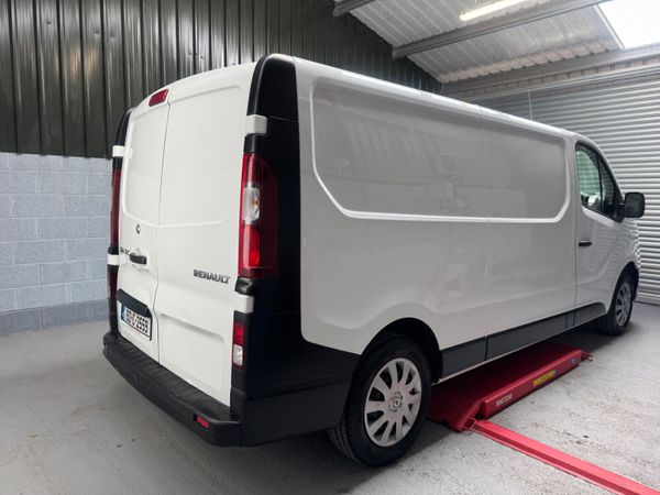 192 RENAULT TRAFFIC  LWB ! 359632349