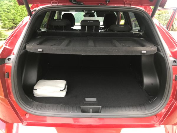 241 Hyundai KONA 1.0 Petrol N-Line 6 Speed Manual. 359645578