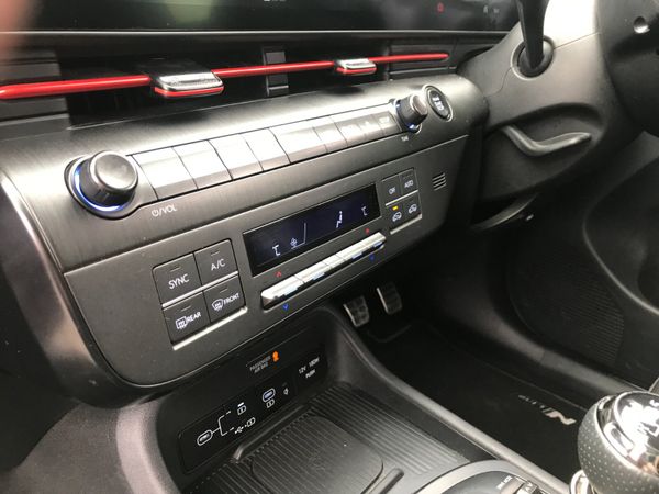 241 Hyundai KONA 1.0 Petrol N-Line 6 Speed Manual. 359642027