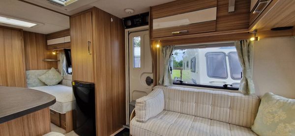 Lunar Quasar Caravan 359673227
