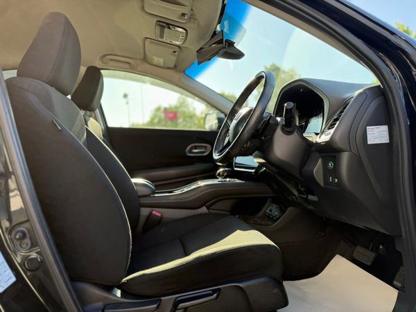 2014 Honda Vezel(HRV)1.5 hybrid auto,64k Miles 359685358
