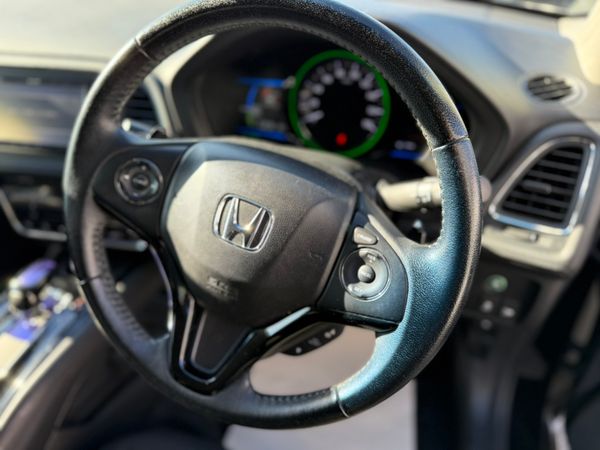 2014 Honda Vezel(HRV)1.5 hybrid auto,64k Miles 359685352