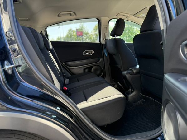 2014 Honda Vezel(HRV)1.5 hybrid auto,64k Miles 359685360