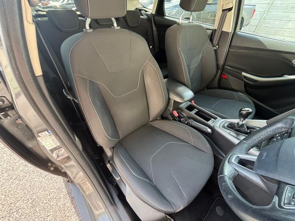2017 Ford Focus 1.5 TDCI Zetec Edition 359687096